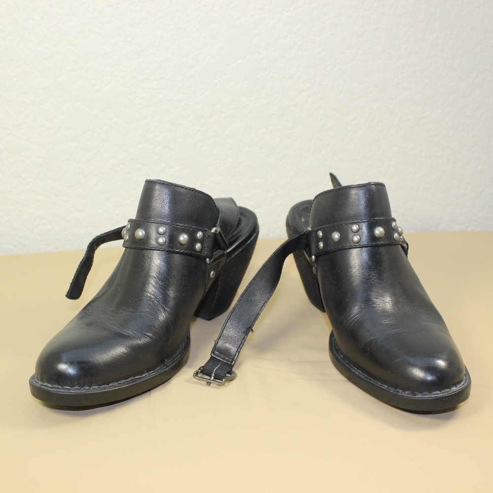 BORN Women's Mule Studded Shoes Black  Size 7 - Picture 2 of 8